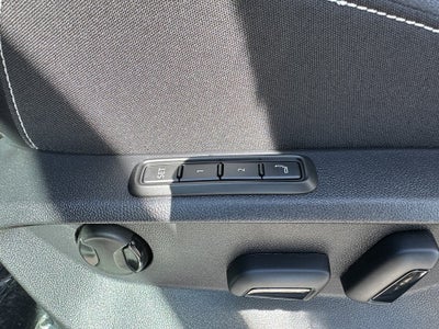 2026 Volkswagen Atlas Cross Sport 2.0T SEL Premium R-Line 4MOTION