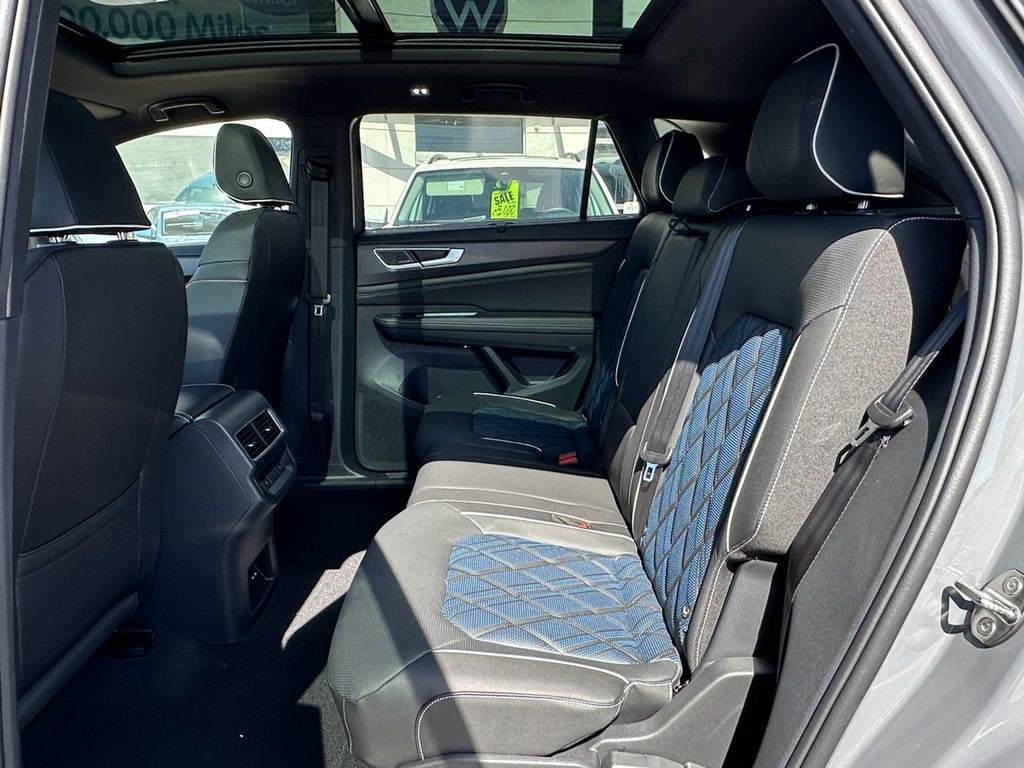 2026 Volkswagen Atlas Cross Sport 2.0T SEL Premium R-Line 4MOTION