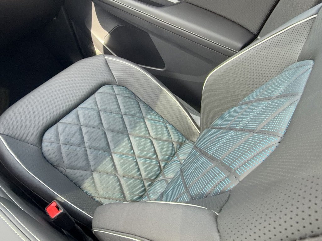 2026 Volkswagen Atlas Cross Sport 2.0T SEL Premium R-Line 4MOTION