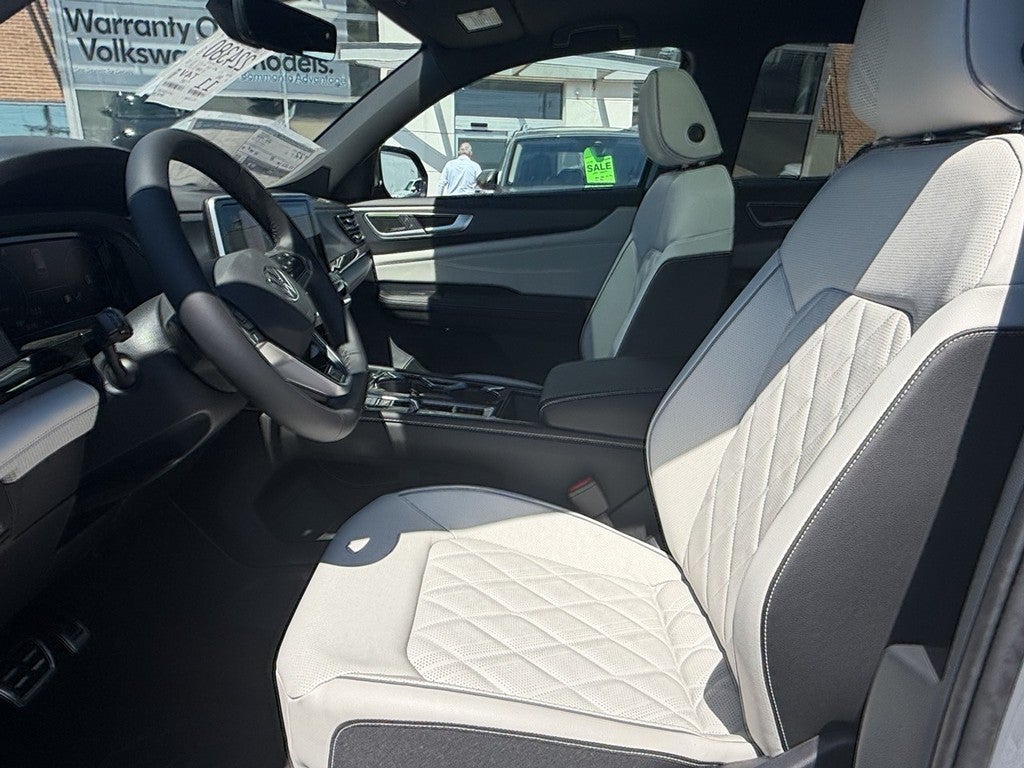 2026 Volkswagen Atlas Cross Sport 2.0T SEL Premium R-Line 4MOTION