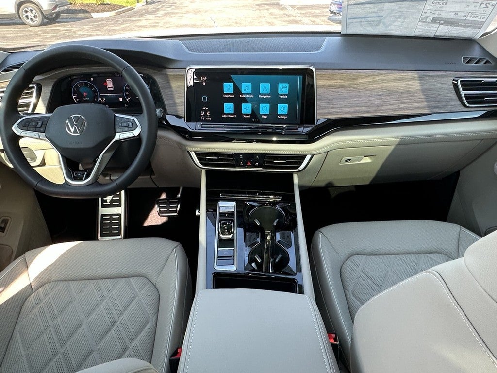 2026 Volkswagen Atlas 2.0T SEL Premium R-Line 4MOTION