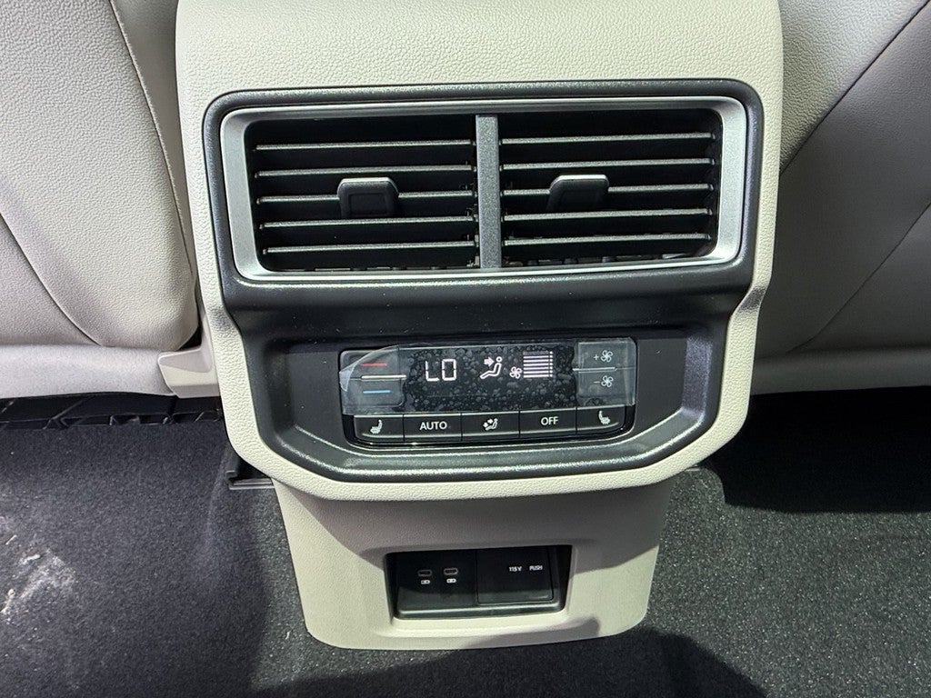 2026 Volkswagen Atlas 2.0T SEL Premium R-Line 4MOTION
