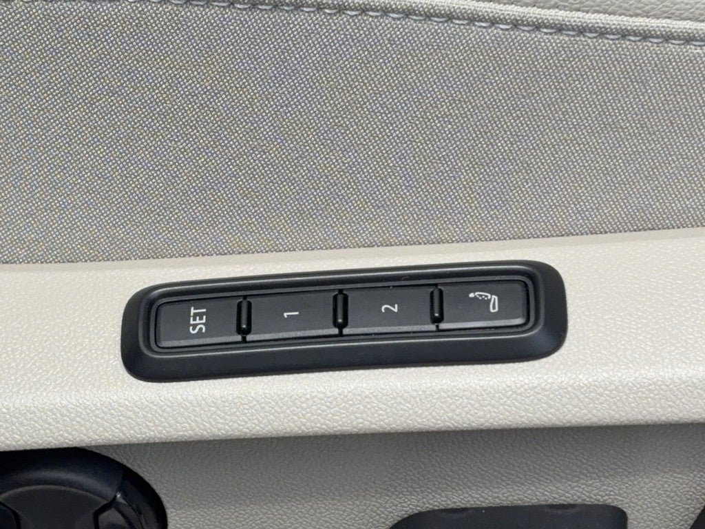 2026 Volkswagen Atlas 2.0T SEL Premium R-Line 4MOTION