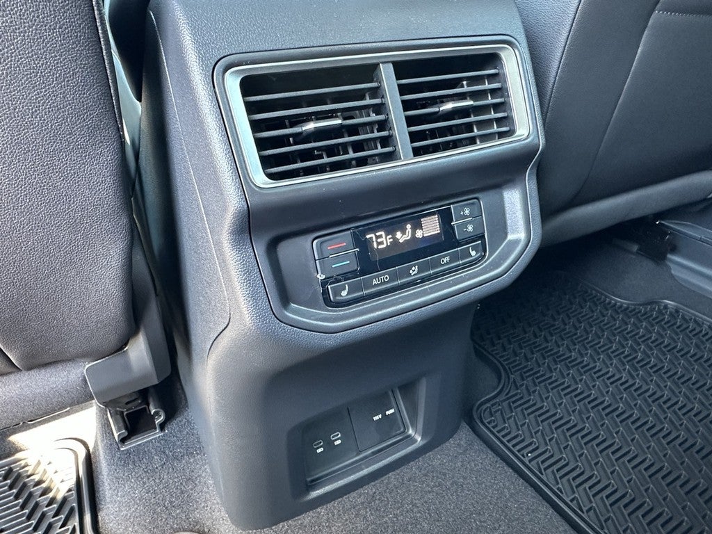 2026 Volkswagen Atlas 2.0T SEL Premium R-Line 4MOTION