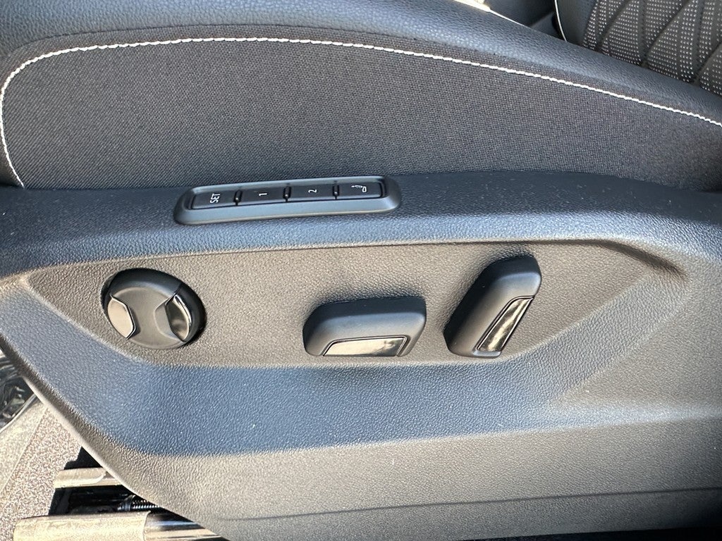 2026 Volkswagen Atlas 2.0T SEL Premium R-Line 4MOTION