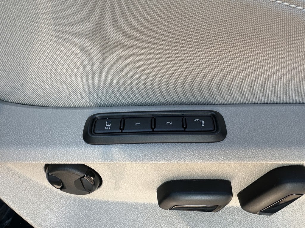 2026 Volkswagen Atlas 2.0T SEL Premium R-Line 4MOTION