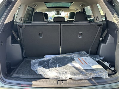 2026 Volkswagen Atlas 2.0T SEL Premium R-Line 4MOTION