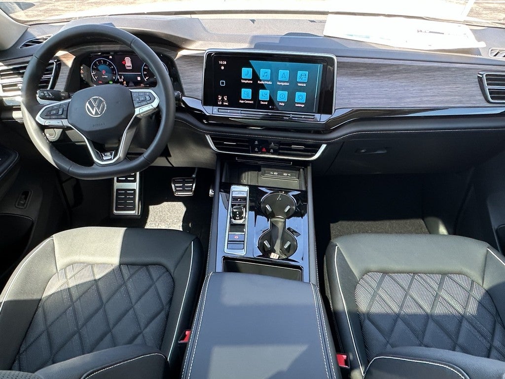 2026 Volkswagen Atlas 2.0T SEL Premium R-Line 4MOTION