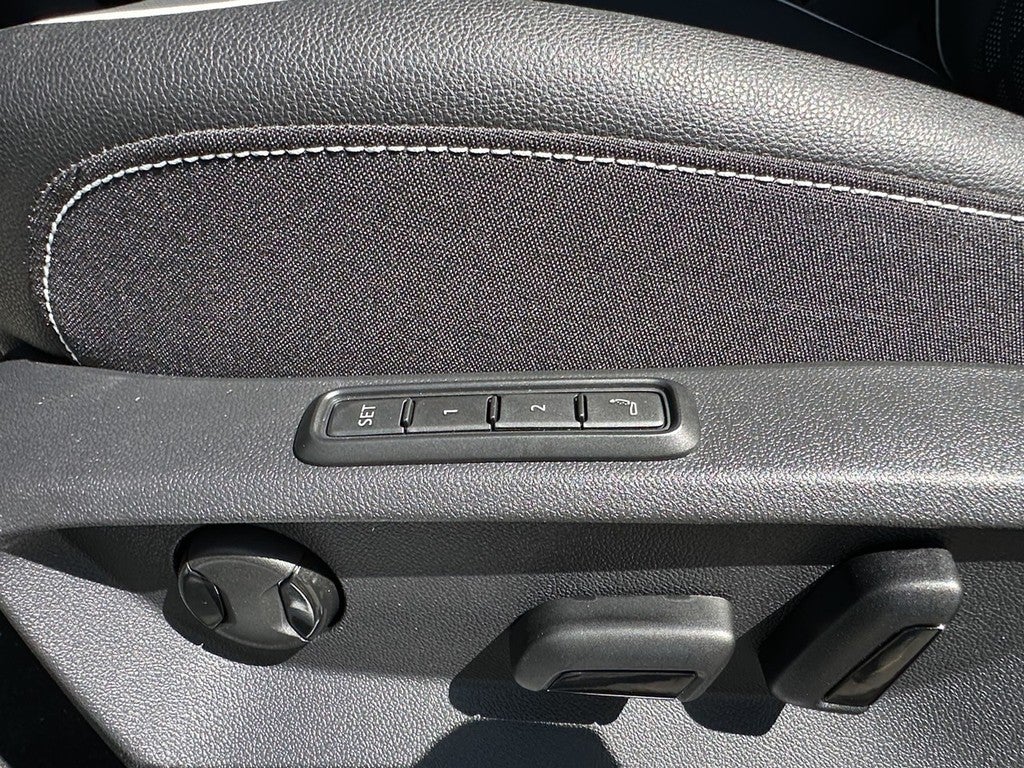 2026 Volkswagen Atlas 2.0T SEL Premium R-Line 4MOTION