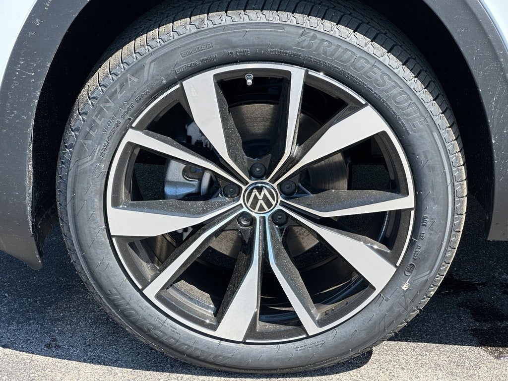 2026 Volkswagen Atlas 2.0T SEL Premium R-Line 4MOTION