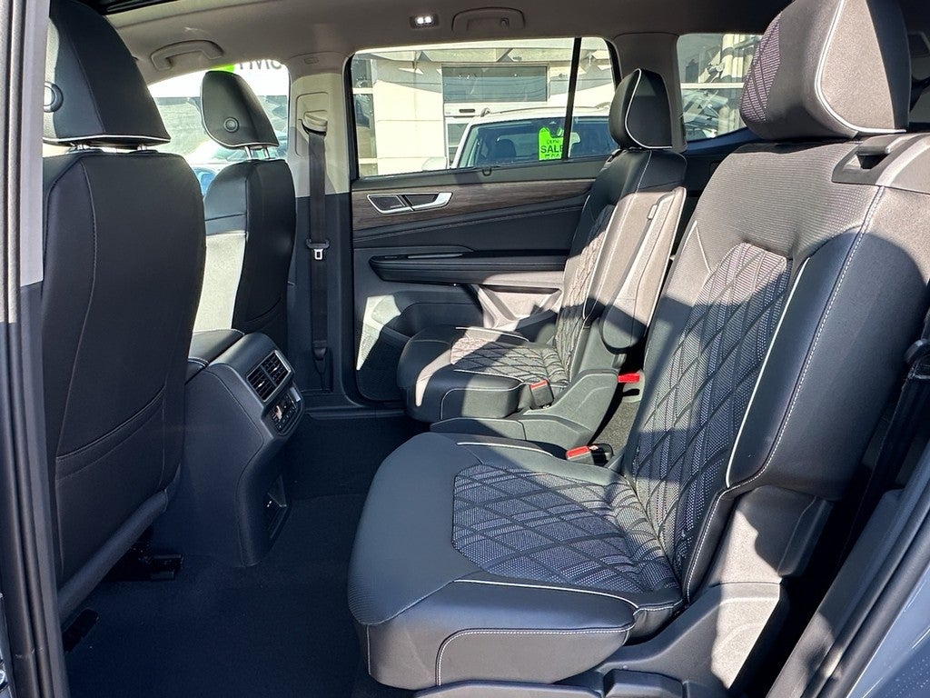 2026 Volkswagen Atlas 2.0T SEL Premium R-Line 4MOTION