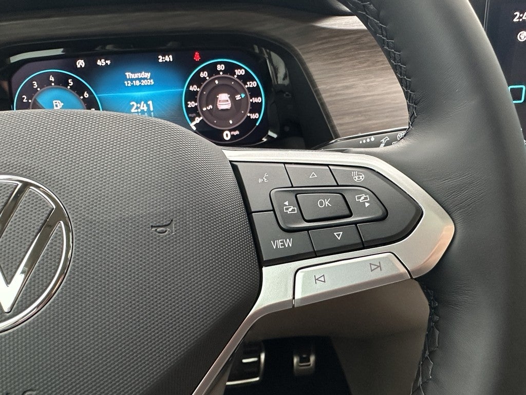 2026 Volkswagen Atlas 2.0T SEL Premium R-Line 4MOTION