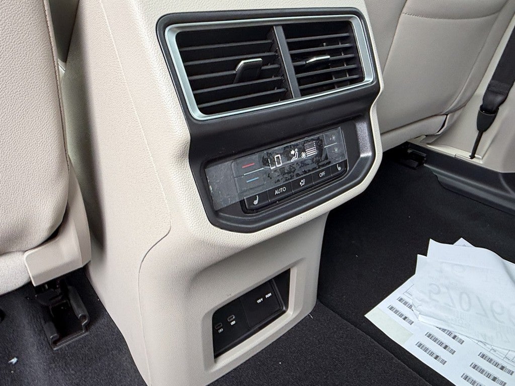 2026 Volkswagen Atlas 2.0T SEL Premium R-Line 4MOTION