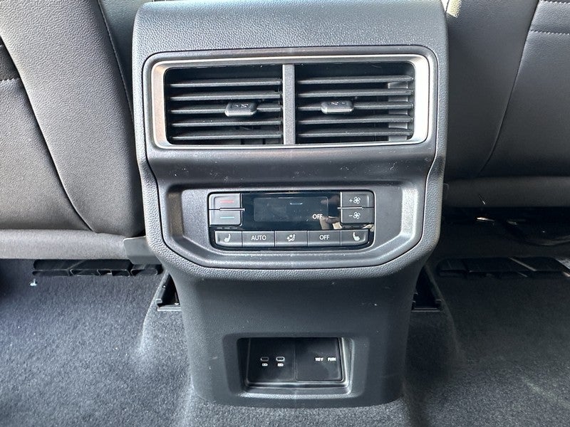 2026 Volkswagen Atlas 2.0T SEL Premium R-Line 4MOTION