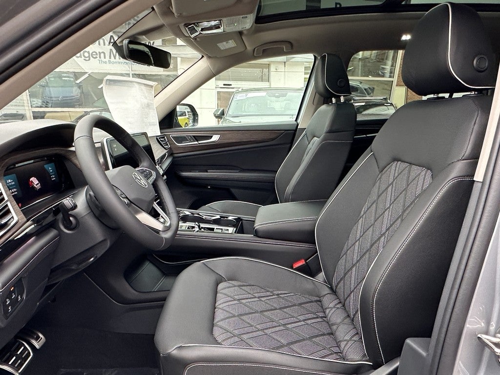 2026 Volkswagen Atlas 2.0T SEL Premium R-Line 4MOTION