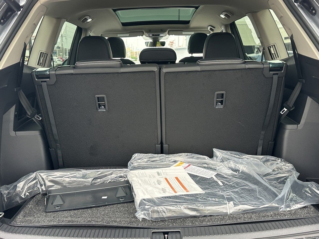 2026 Volkswagen Atlas 2.0T SEL Premium R-Line 4MOTION