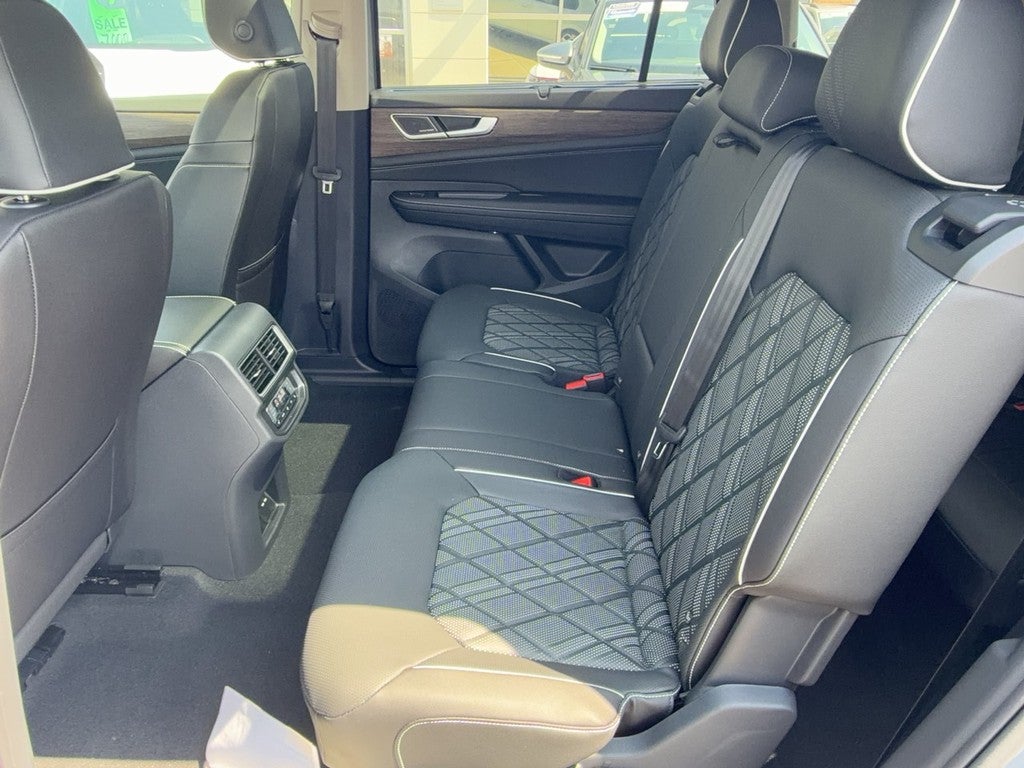 2026 Volkswagen Atlas 2.0T SEL Premium R-Line 4MOTION