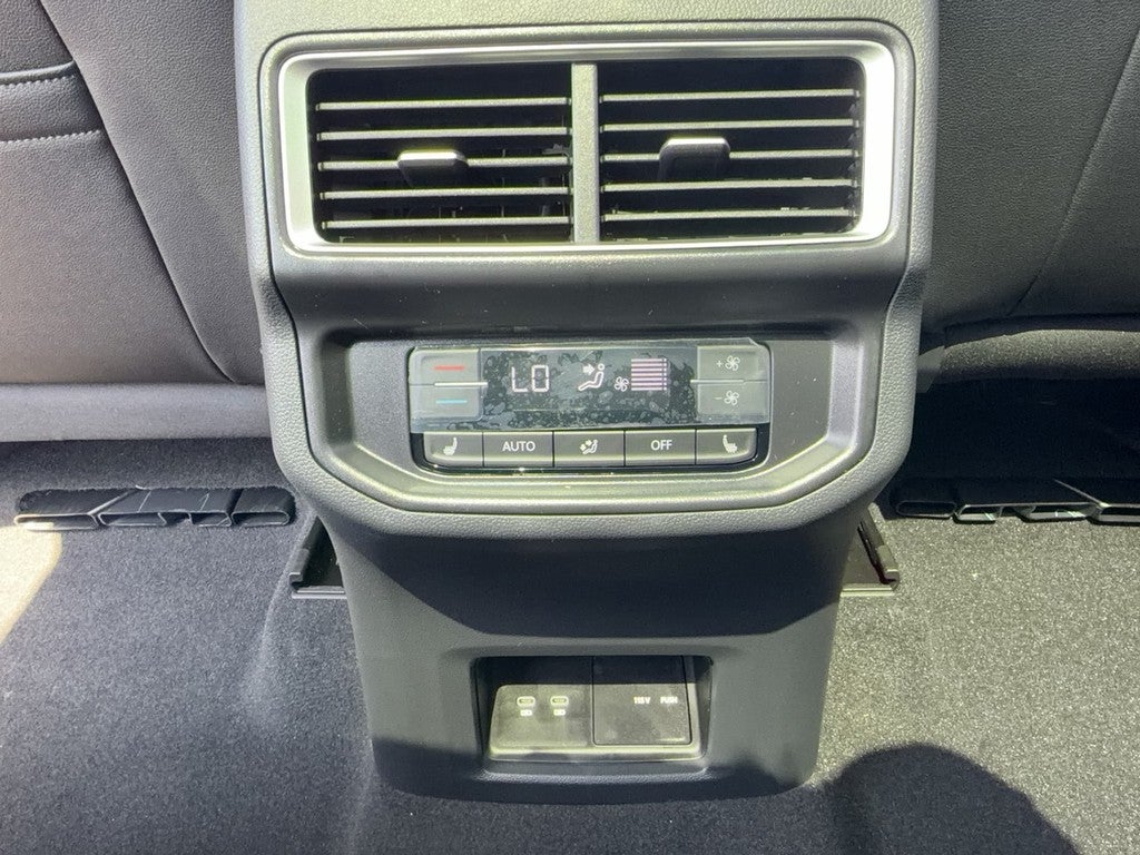 2026 Volkswagen Atlas 2.0T SEL Premium R-Line 4MOTION