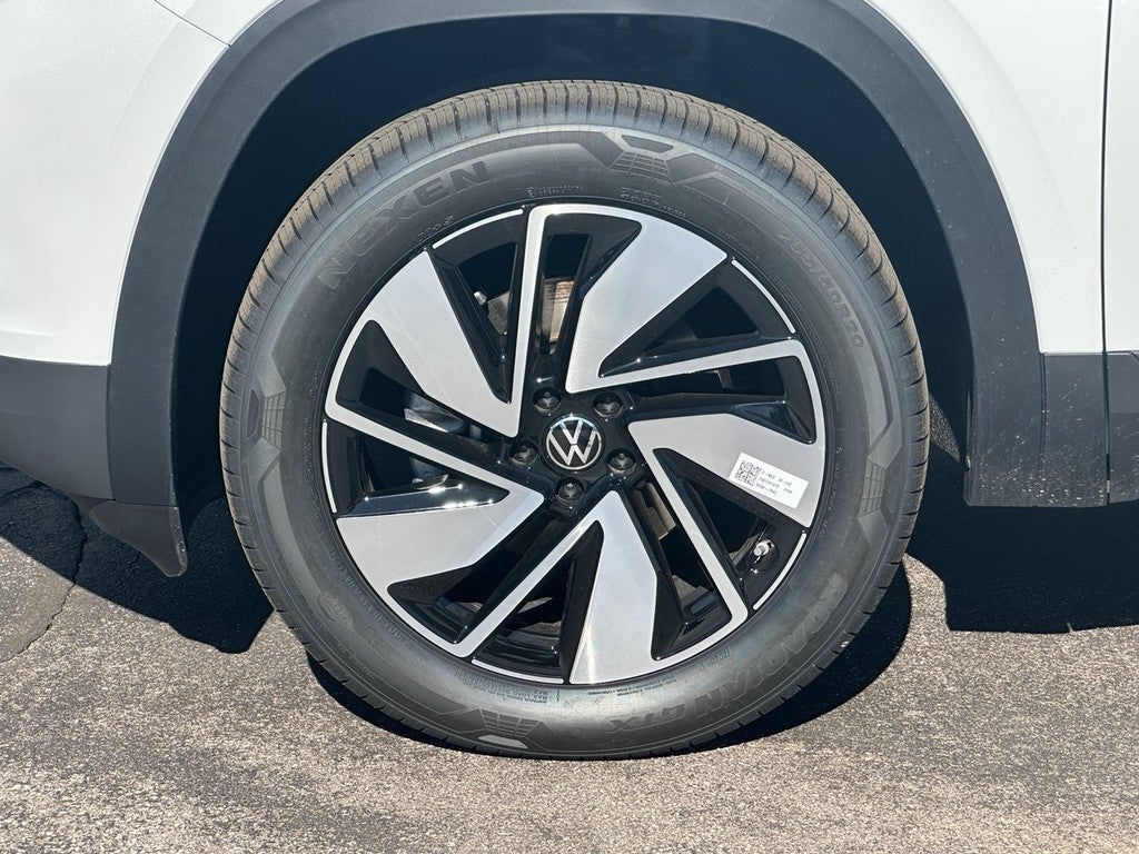 2026 Volkswagen Atlas 2.0T SE w/Technology 4MOTION