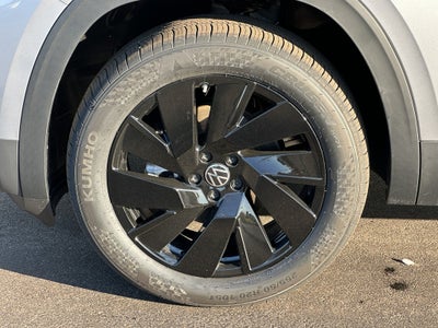 2026 Volkswagen Atlas 2.0T SE w/Technology 4MOTION