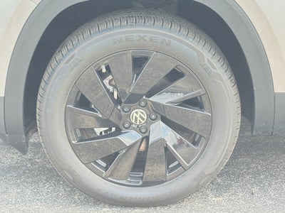 2026 Volkswagen Atlas 2.0T SE w/Technology 4MOTION