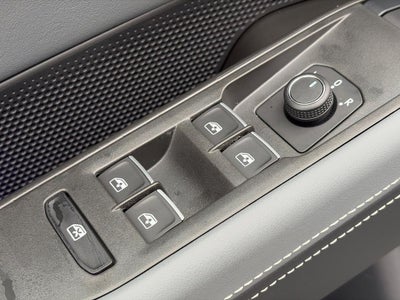 2027 Volkswagen Atlas SE w/Technology 4MOTION