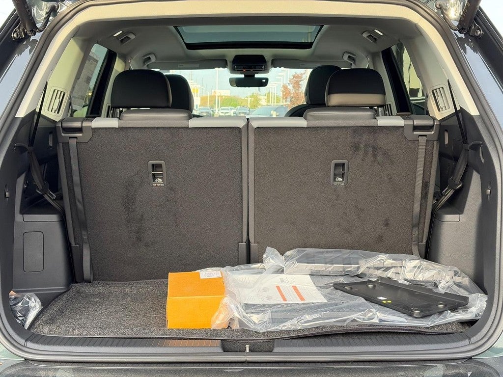 2027 Volkswagen Atlas SE w/Technology 4MOTION