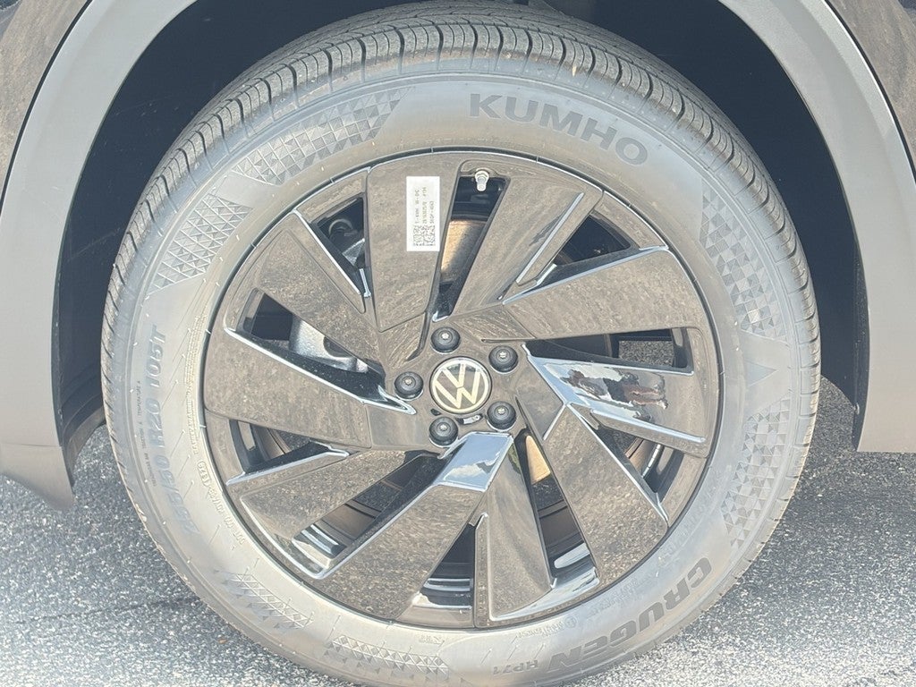 2026 Volkswagen Atlas Cross Sport 2.0T SE w/Technology FWD