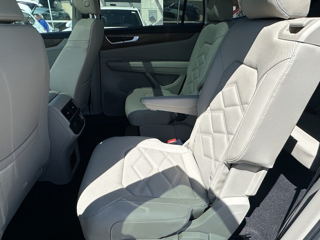 2026 Volkswagen Atlas 2.0T SE w/Technology FWD