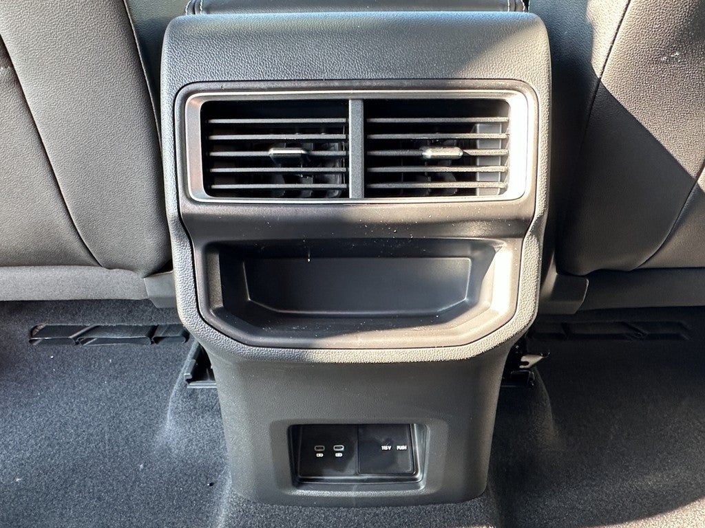 2026 Volkswagen Atlas Cross Sport 2.0T SE w/Technology 4MOTION