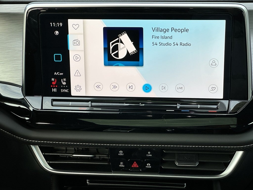 2026 Volkswagen Atlas Cross Sport 2.0T SE w/Technology 4MOTION