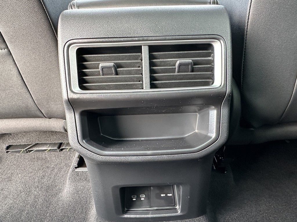 2026 Volkswagen Atlas Cross Sport 2.0T SE w/Technology 4MOTION