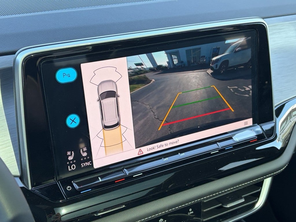 2026 Volkswagen Atlas Cross Sport 2.0T SE w/Technology 4MOTION