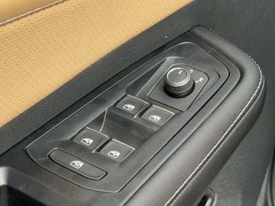 2026 Volkswagen Atlas Cross Sport 2.0T SE w/Technology 4MOTION