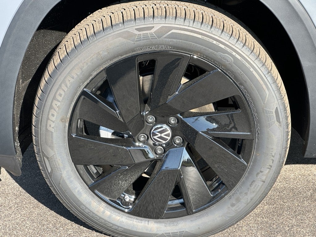 2026 Volkswagen Atlas Cross Sport 2.0T SE w/Technology 4MOTION