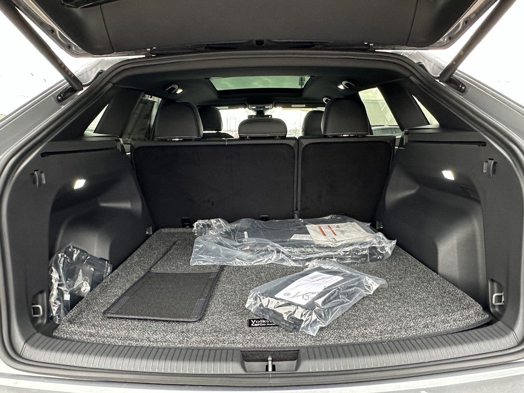 2026 Volkswagen Atlas Cross Sport 2.0T SE w/Technology 4MOTION