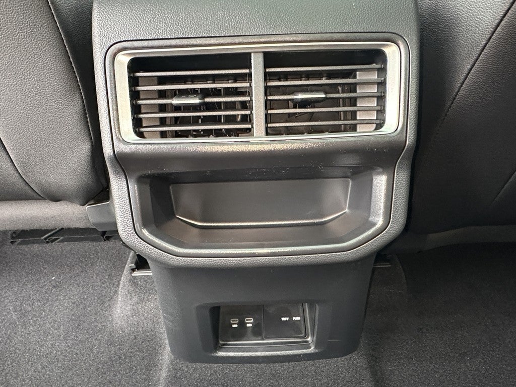 2026 Volkswagen Atlas Cross Sport 2.0T SE w/Technology 4MOTION