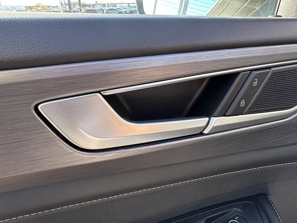 2026 Volkswagen Atlas Cross Sport 2.0T SE w/Technology 4MOTION