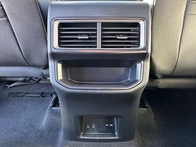 2026 Volkswagen Atlas Cross Sport 2.0T SE w/Technology 4MOTION