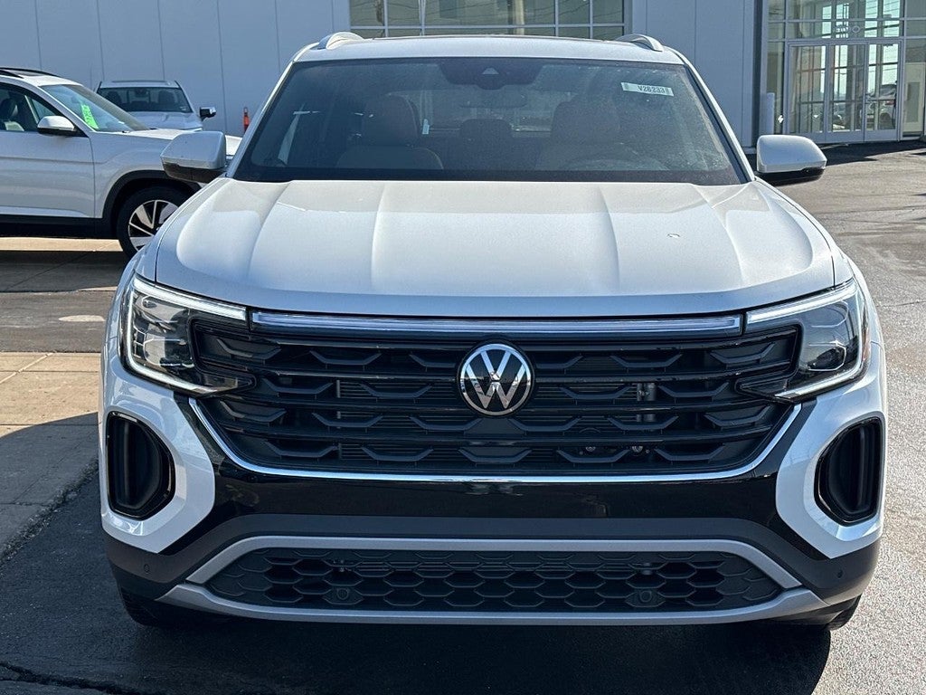 2026 Volkswagen Atlas Cross Sport 2.0T SE w/Technology 4MOTION