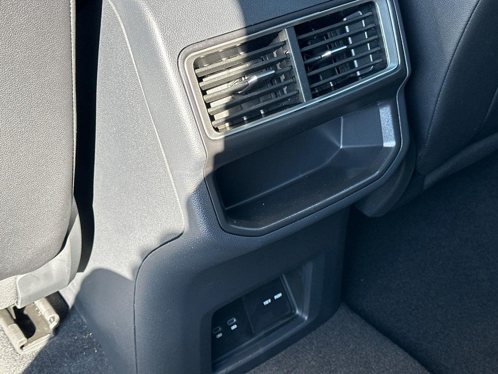 2026 Volkswagen Atlas Cross Sport 2.0T SE w/Technology 4MOTION