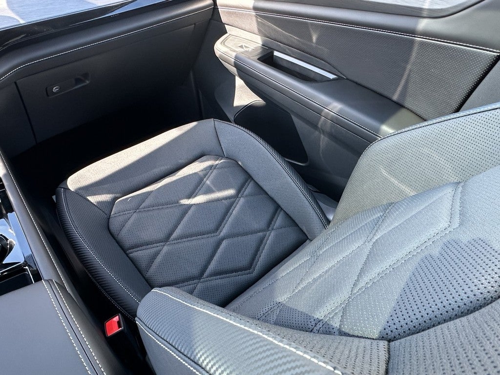 2026 Volkswagen Atlas Cross Sport 2.0T SE w/Technology 4MOTION