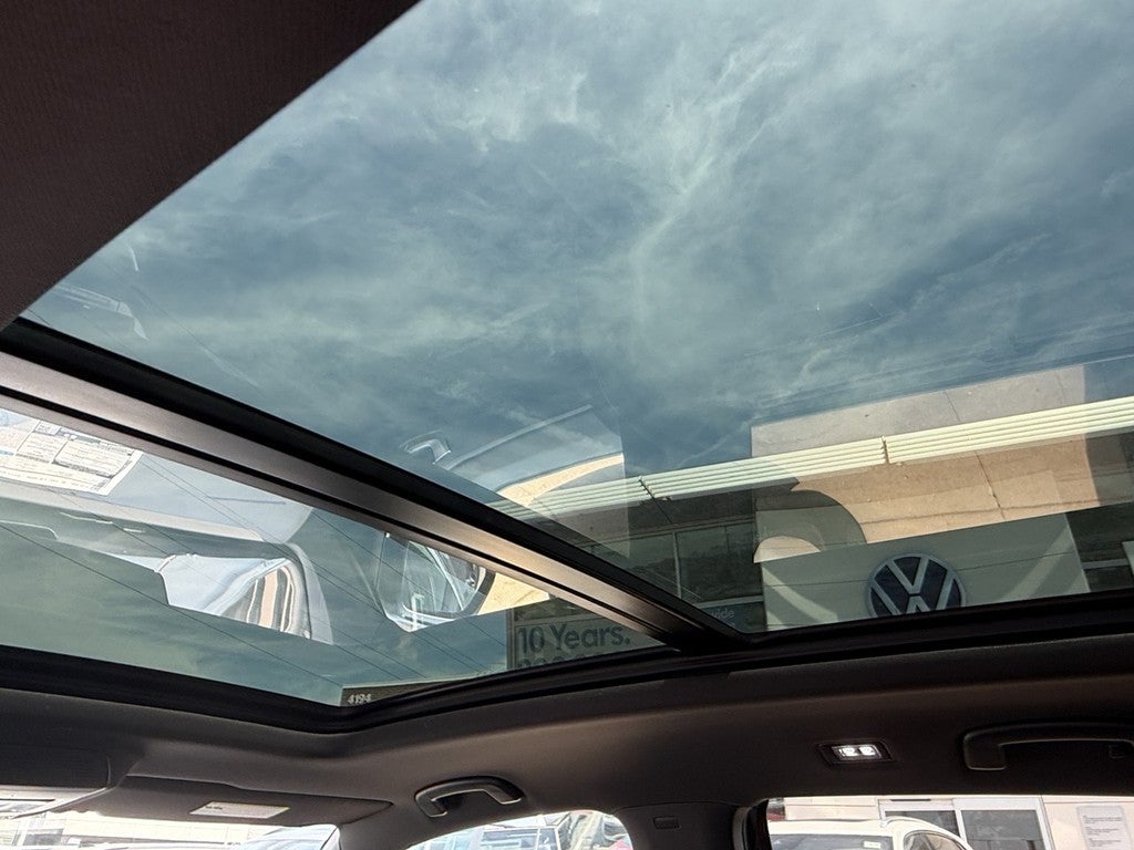 2026 Volkswagen Atlas Cross Sport 2.0T SE w/Technology 4MOTION