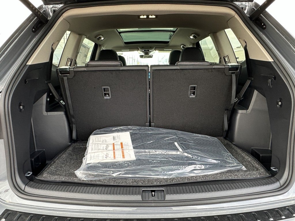 2026 Volkswagen Atlas 2.0T SE w/Technology 4MOTION