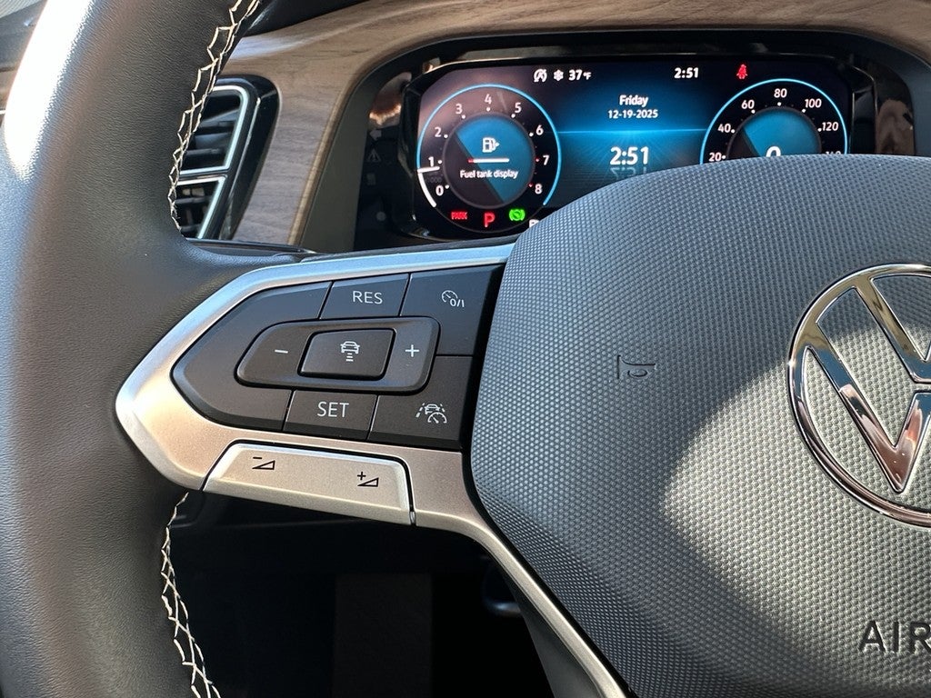 2026 Volkswagen Atlas 2.0T SE w/Technology 4MOTION