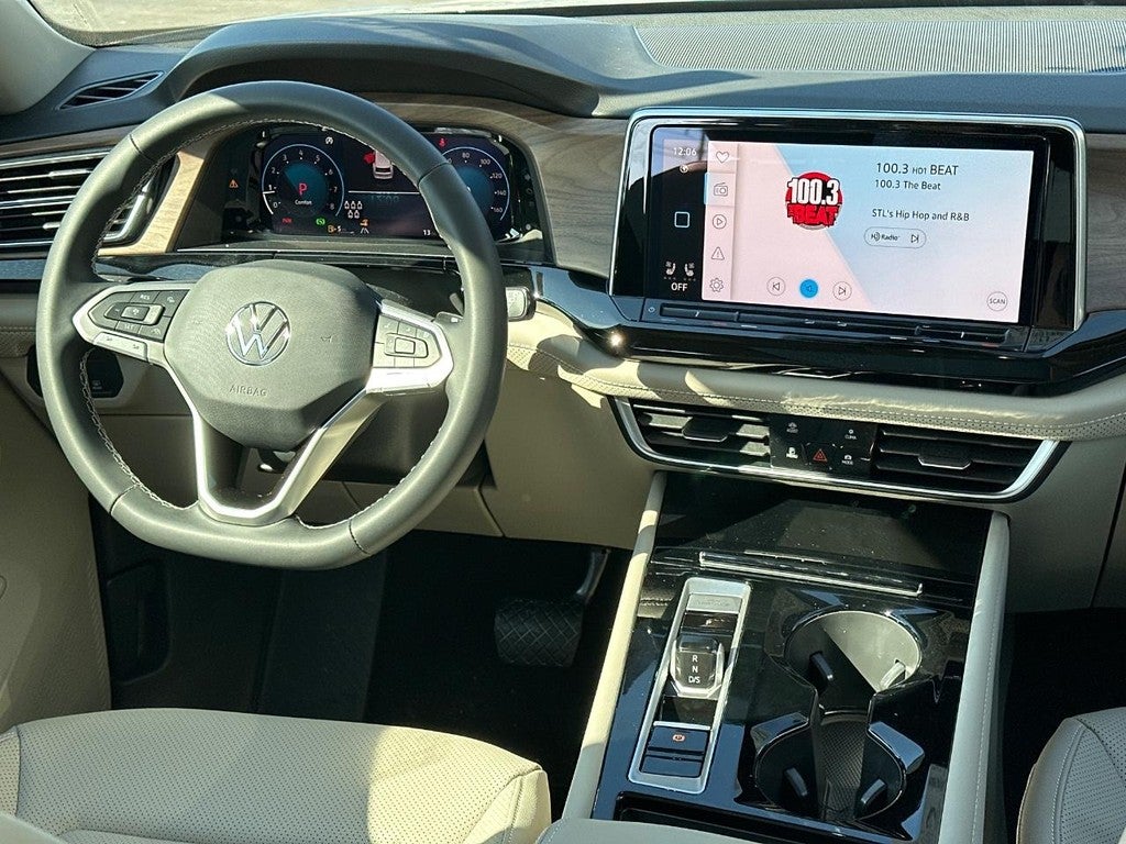 2026 Volkswagen Atlas 2.0T SE w/Technology 4MOTION