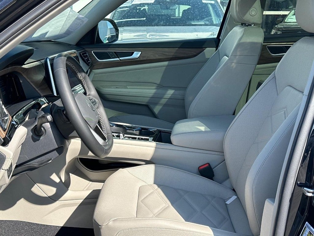 2026 Volkswagen Atlas 2.0T SE w/Technology 4MOTION