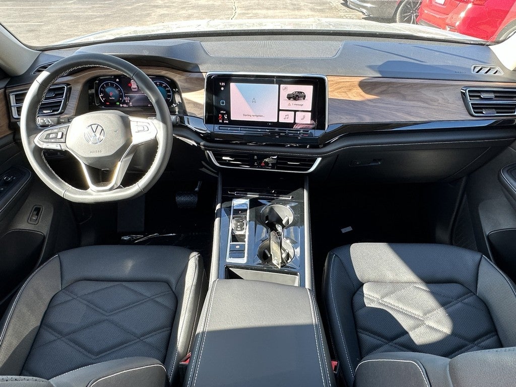 2026 Volkswagen Atlas 2.0T SE w/Technology 4MOTION