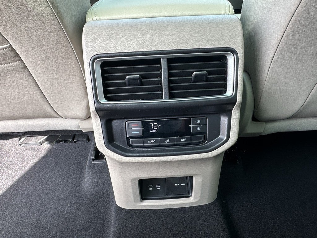 2026 Volkswagen Atlas 2.0T SE w/Technology 4MOTION