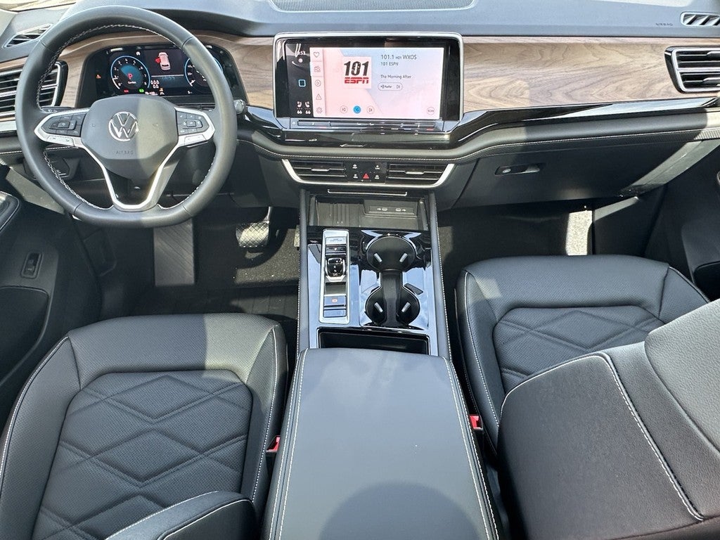 2026 Volkswagen Atlas 2.0T SE w/Technology 4MOTION